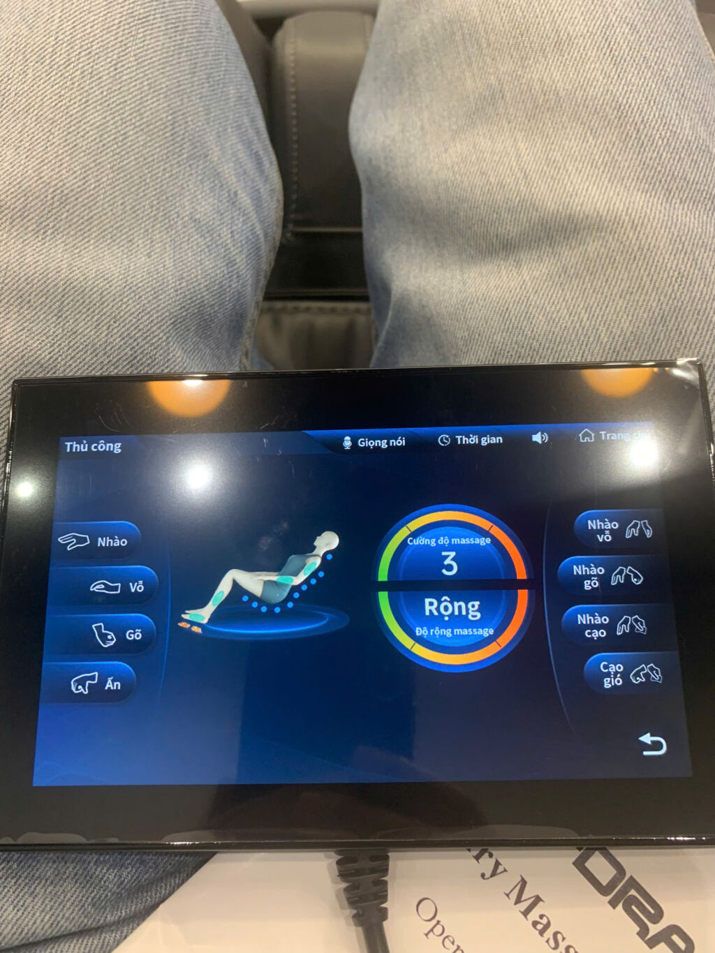 Ghế massage cao cấp EDRA EMC119 - Ảnh 3