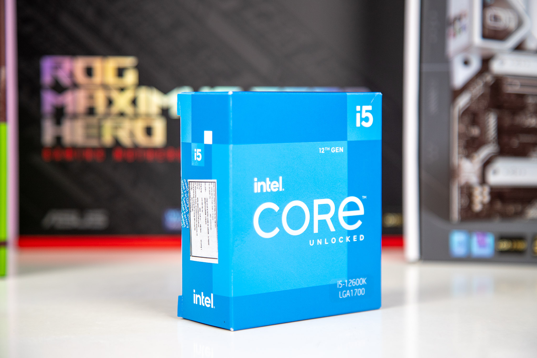 CPU Intel Core i5-12600K (3.7GHz turbo up to 4.9Ghz, 10 nhân 16 luồng, 20MB Cache, 125W) - Socket Intel LGA 1700/Alder Lake) - Hình ảnh 2